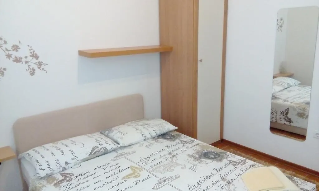 Apartment Sara & Toni  비빈제